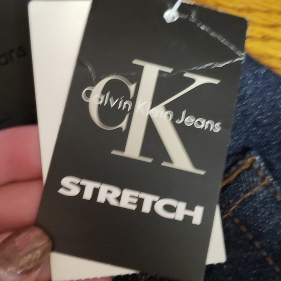 🎉HP🎉NWT! Calvin Klein bootcut denim jeans, size 6 - Picture 3 of 10